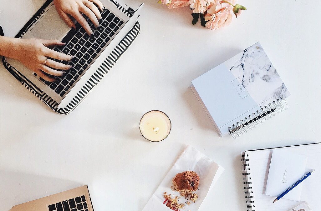 How To Make $100K/Month Selling Digital Products